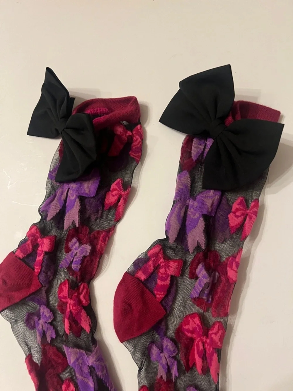 Candy Big Bow Enegry‎ Sheer Crew Socks - Burgundy, Pink & Purple